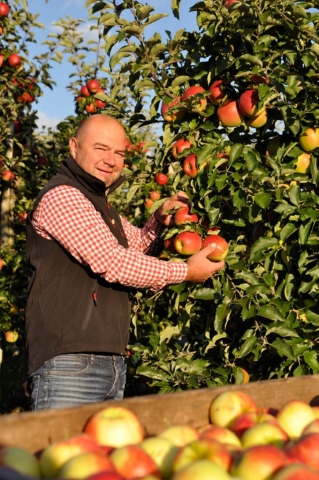 Hans-Joerg-Broeg-Obstbauer